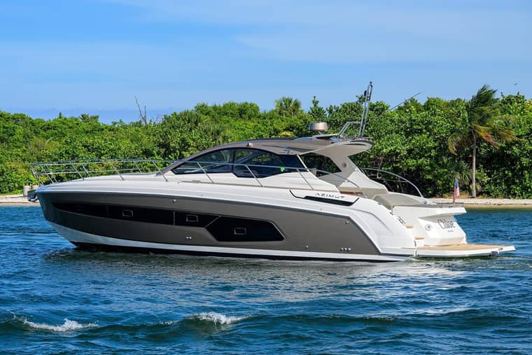 Azimut Atlantis 45 — Каютный / спорт-круизер, доставка из Китая