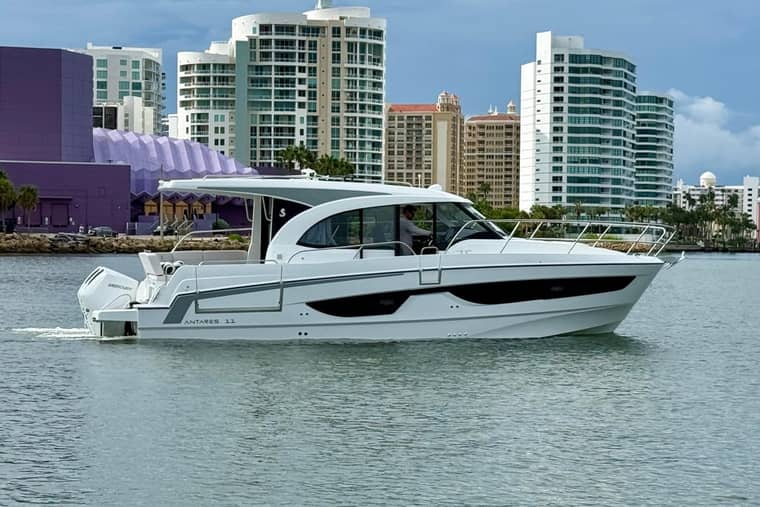 Beneteau Antares 11 — Дейбот / боурайдер, доставка из Китая