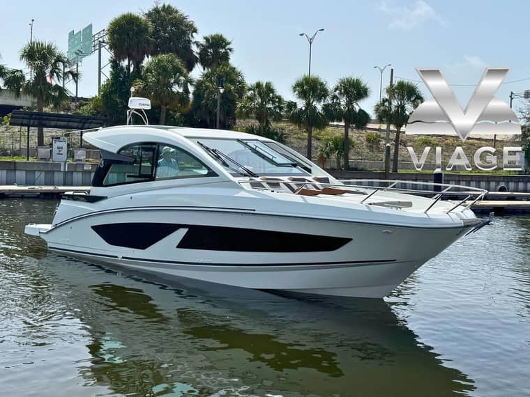 Beneteau Gran Turismo 32 — Каютный / спорт-круизер, доставка из Китая