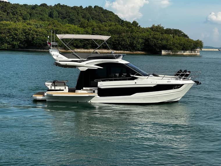 Galeon 400 Fly — Флайбридж 12–18 м, доставка из Китая
