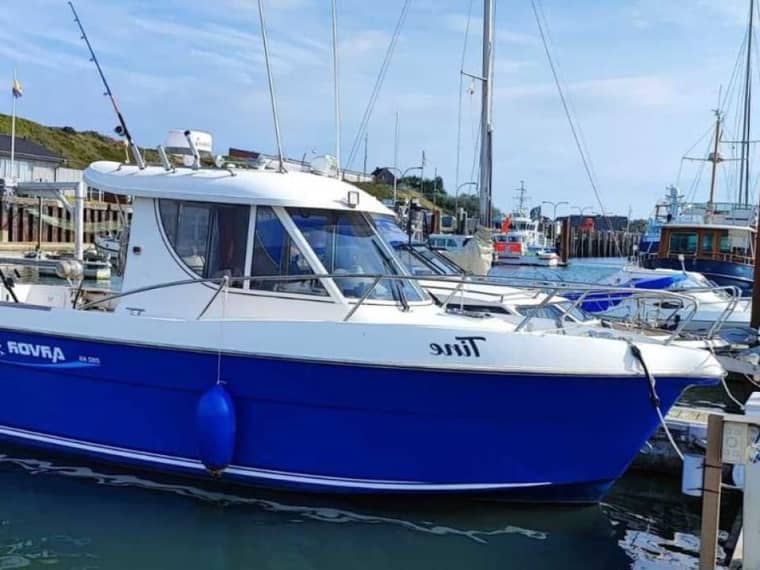 Quicksilver Arvor 280 — Каютный / спорт-круизер, доставка из Китая